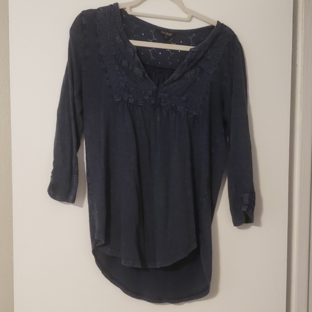 Lucky Brand long sleeve low cut top